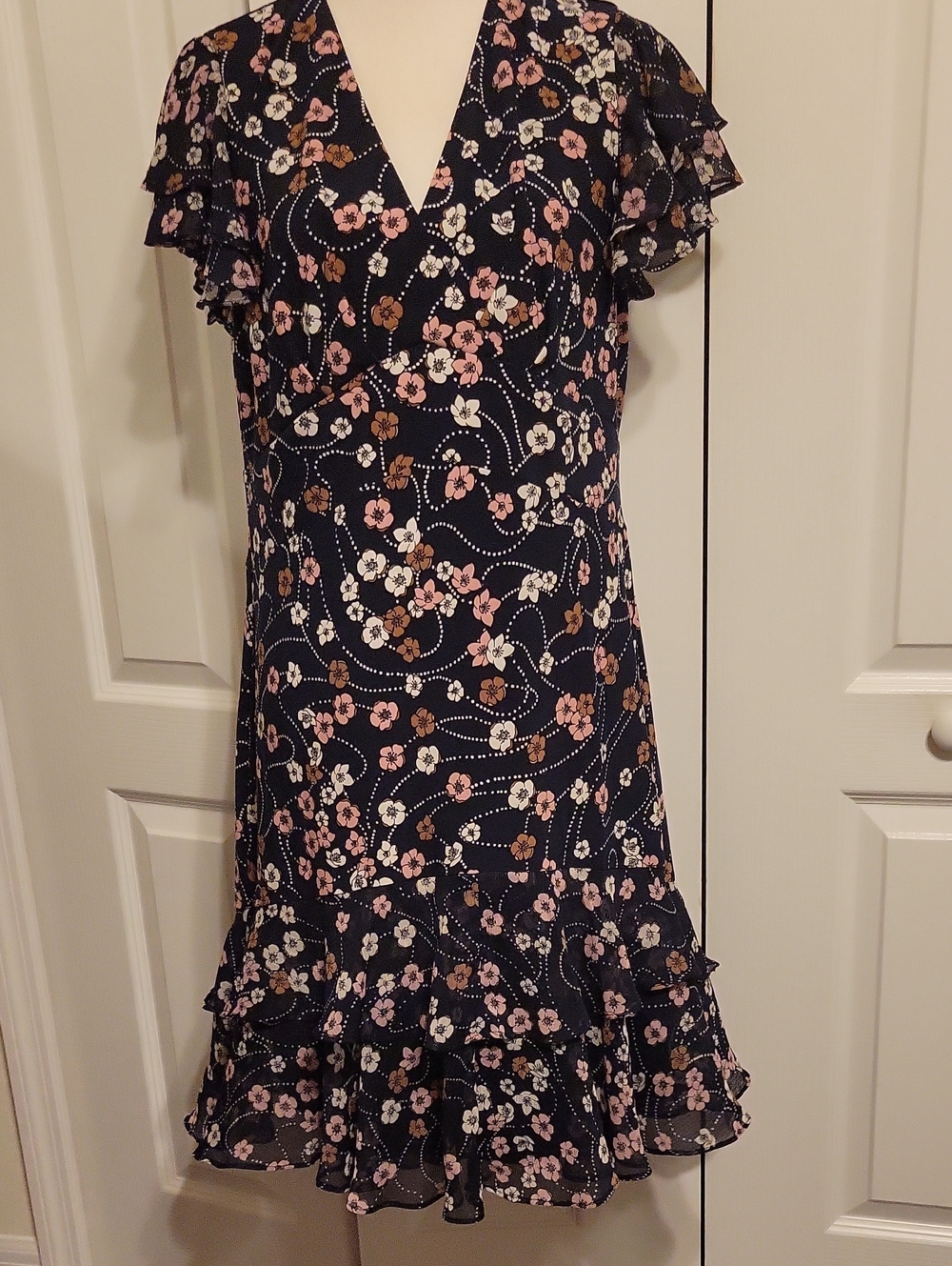 Tommy Hilfger  Navy Floral Ruffle V-Neck Dress 14